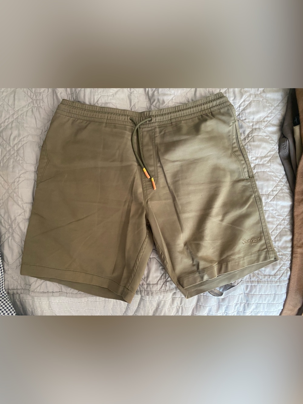 Men's Athletic Drawstring Shorts in Olive